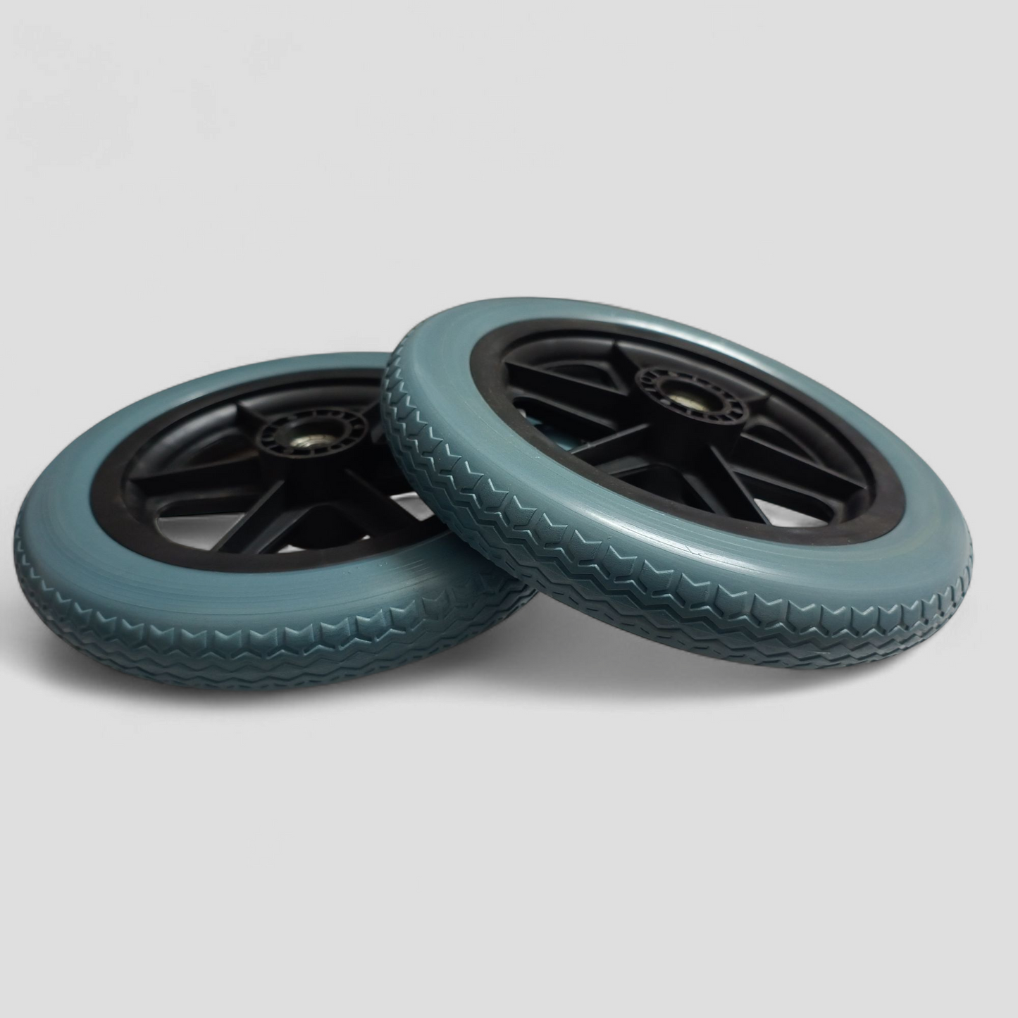 cure clouds 12 inch rear mag wheels